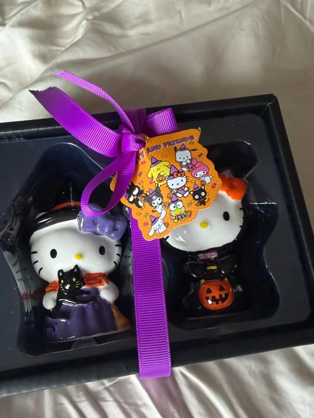 Hello Kitty Halloween Blue Sky Salt & Pepper Shakers set